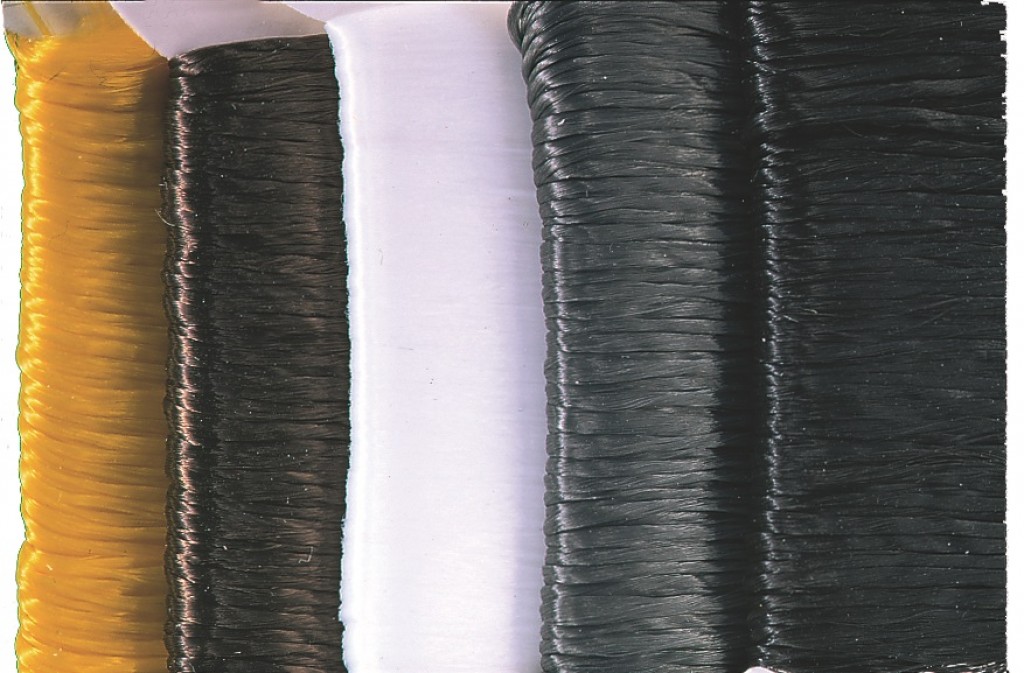 Polypropylene floating yarn per card